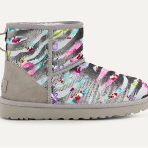 Ugg. Classic Mini Tiger Flower. New. No box.